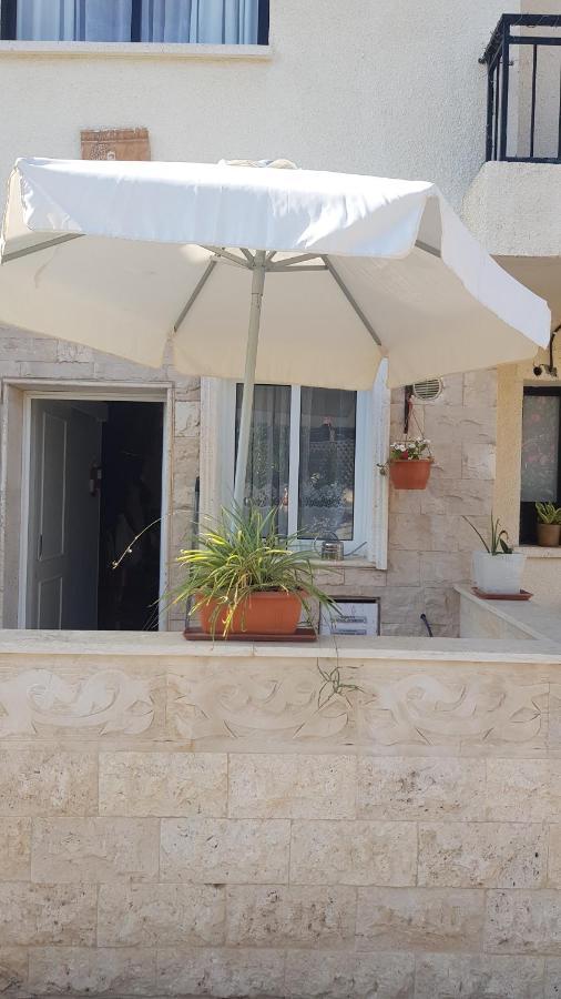 Isabella Court Townhouse Near Venus Beach And Lidl Paphos Exteriör bild